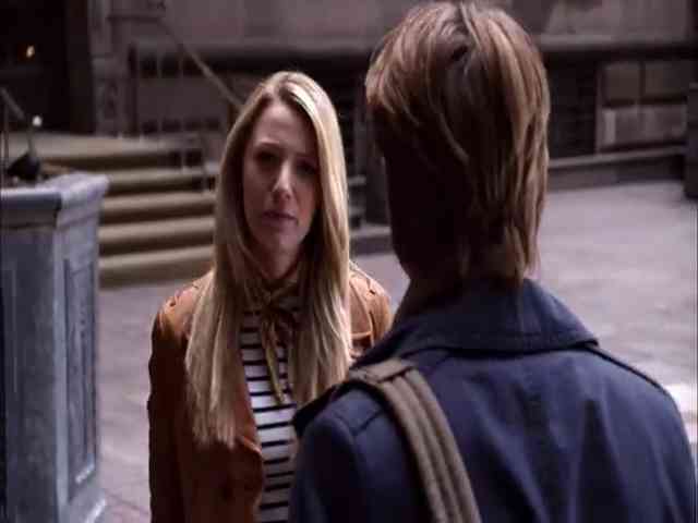 Сплетница 1 сезон 1 серия