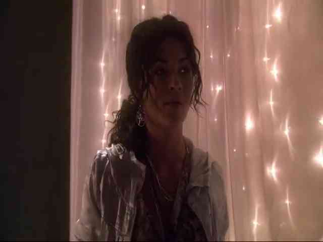 Сплетница 1 сезон 6 серия