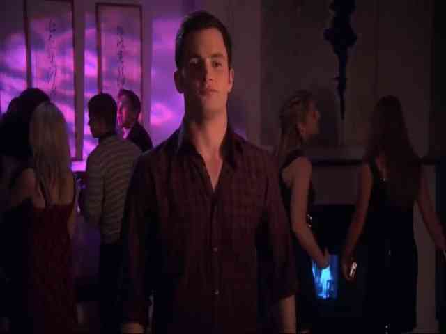 Сплетница 1 сезон 8 серия